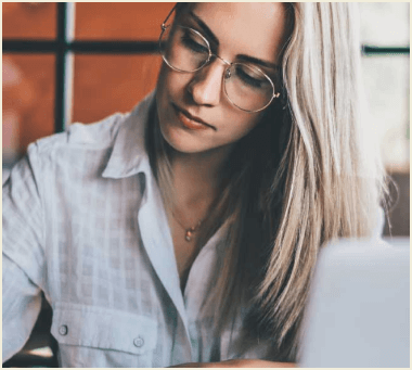 Ian Kinnery | North East Business Coach | Woman